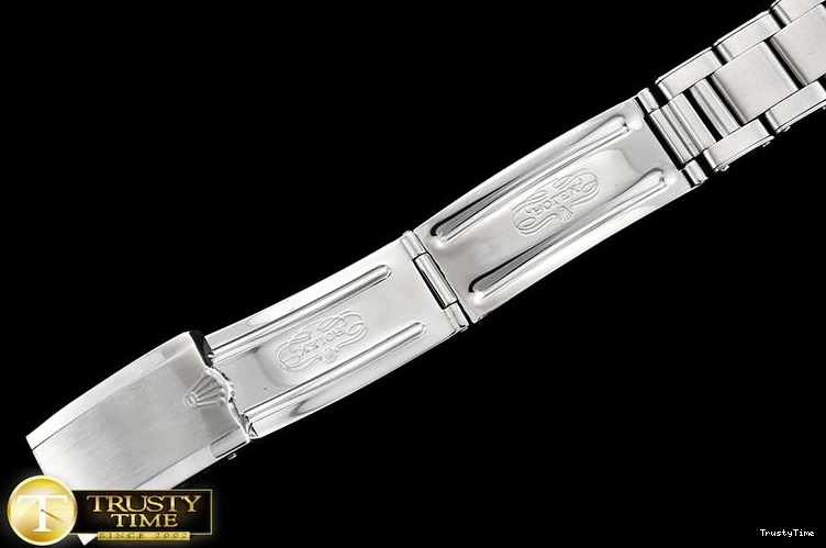 0707 Trendsetting ROLGMT122D – GMT Master 966